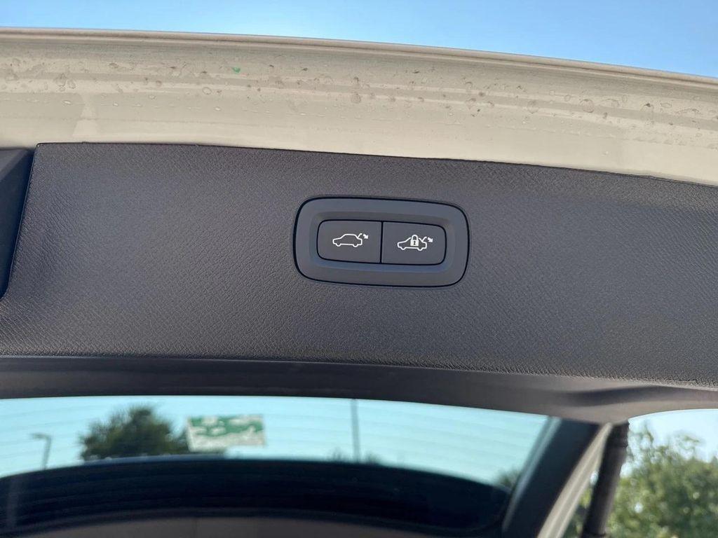 used 2025 Volvo XC90 car, priced at $58,500