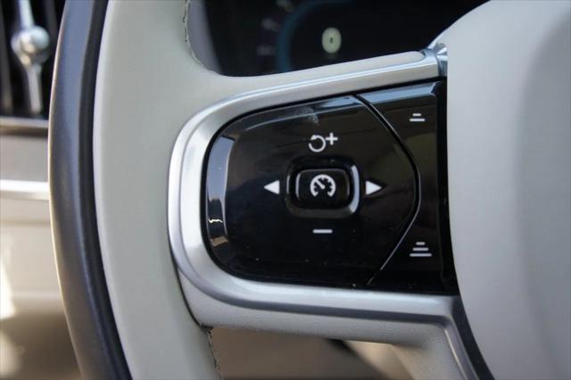 used 2022 Volvo XC60 car, priced at $38,329