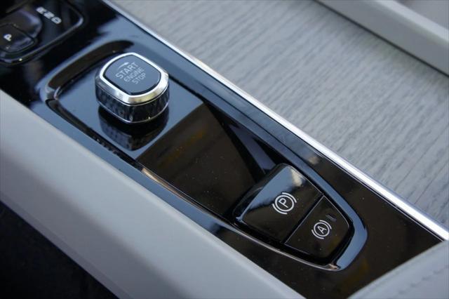 used 2022 Volvo XC60 car, priced at $38,329