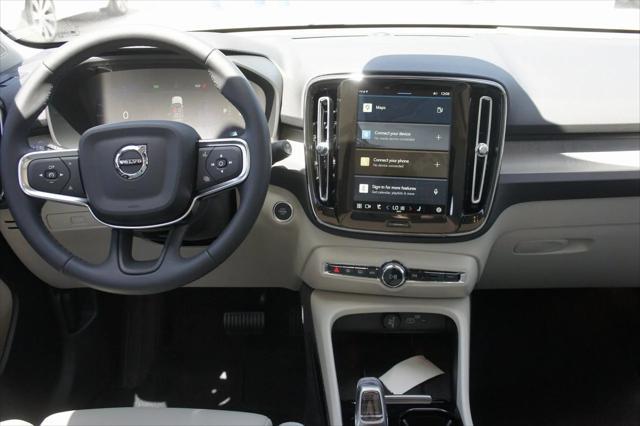 new 2025 Volvo XC40 car, priced at $48,335