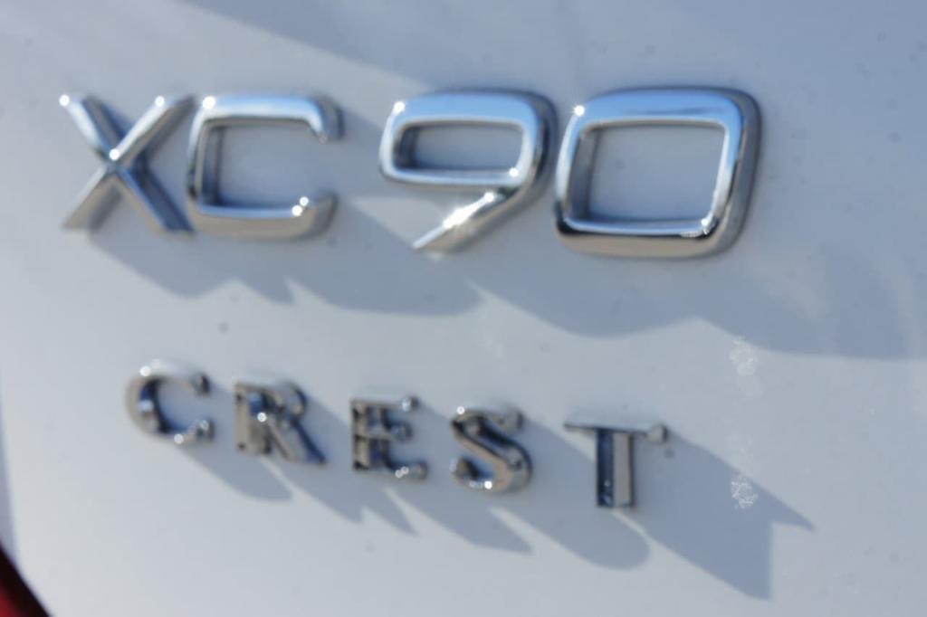 new 2024 Volvo XC90 Recharge Plug-In Hybrid car, priced at $70,083