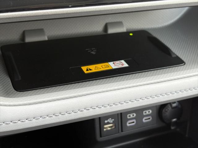used 2024 Toyota Highlander car, priced at $39,450