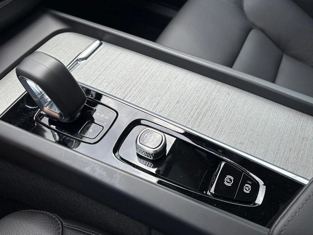 new 2025 Volvo XC60 Plug-In Hybrid car, priced at $65,510