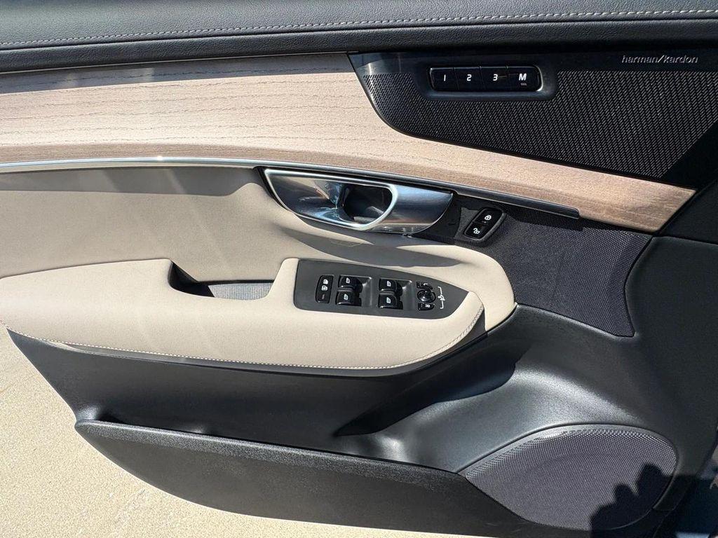 new 2026 Volvo XC90 Plug-In Hybrid car, priced at $85,625