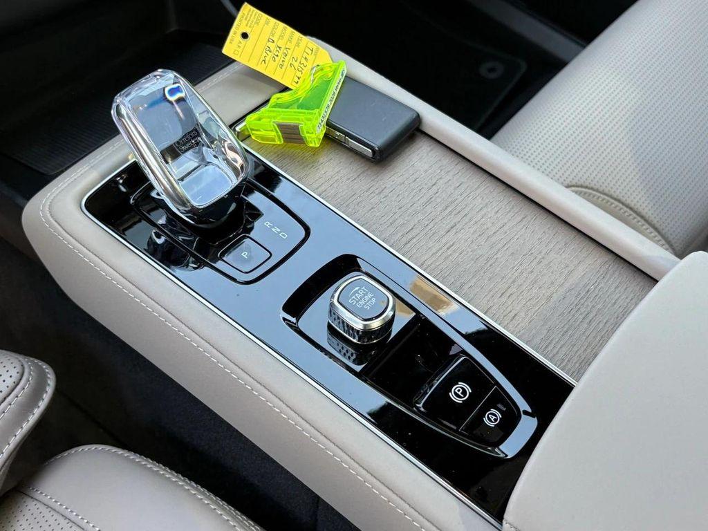 new 2026 Volvo XC90 Plug-In Hybrid car, priced at $85,625