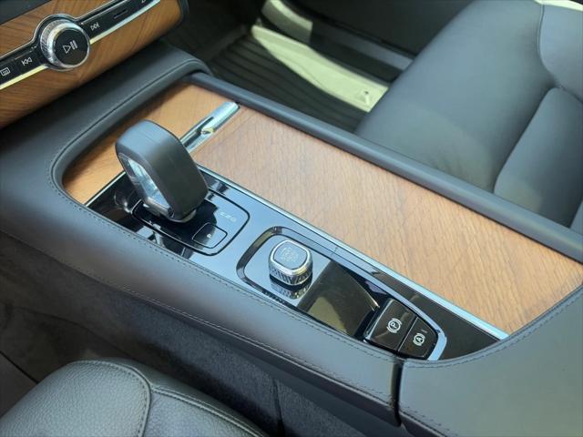 used 2023 Volvo XC90 car, priced at $46,383