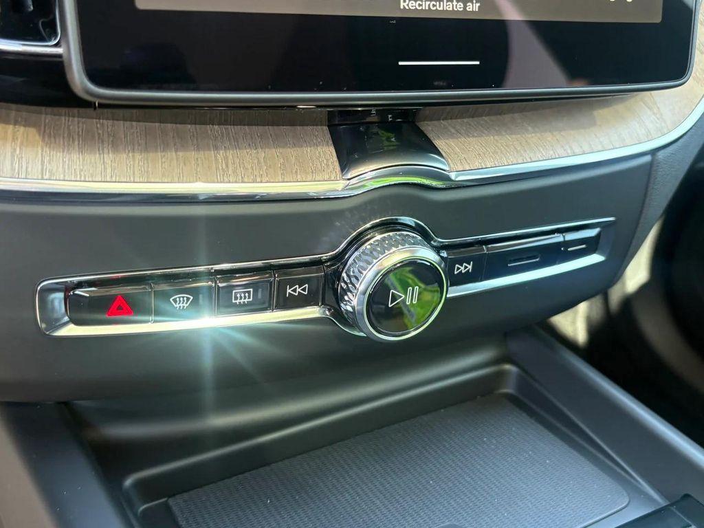 new 2026 Volvo XC60 car, priced at $61,115