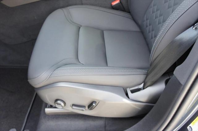 new 2025 Volvo XC90 Plug-In Hybrid car, priced at $78,805
