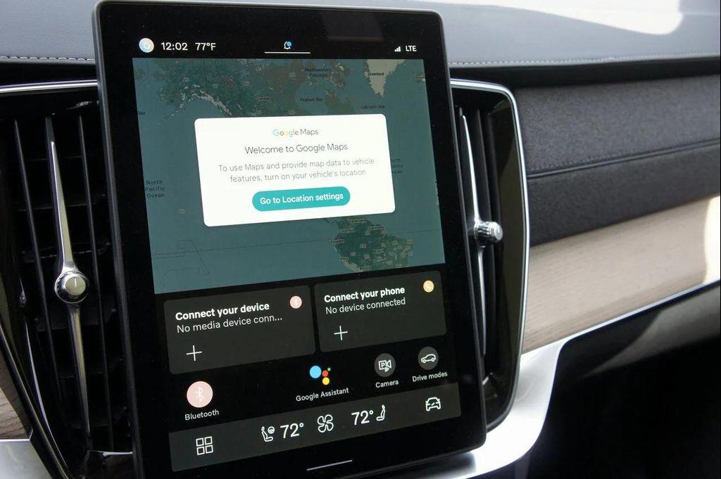 new 2025 Volvo XC90 Plug-In Hybrid car, priced at $78,805