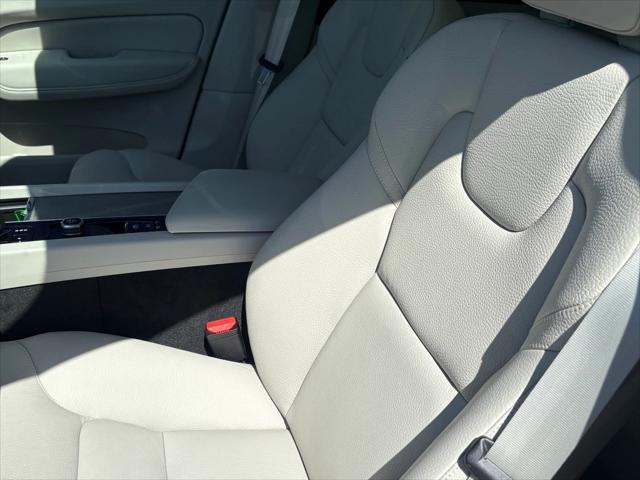 new 2025 Volvo XC60 car, priced at $51,485