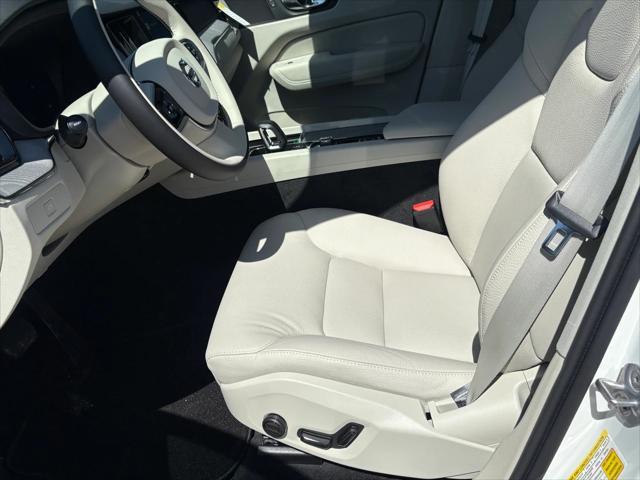 new 2025 Volvo XC60 car, priced at $51,485