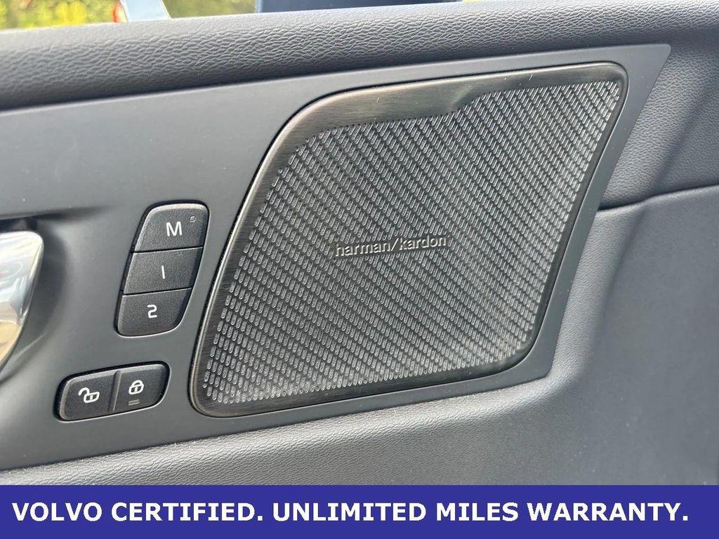 used 2023 Volvo XC60 car, priced at $32,750