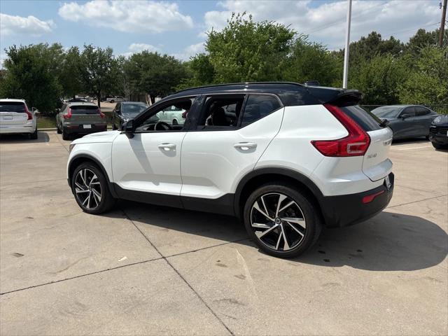 used 2022 Volvo XC40 car, priced at $34,967