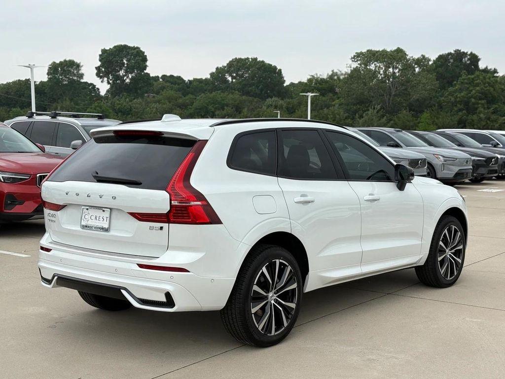 new 2025 Volvo XC60 car, priced at $56,160