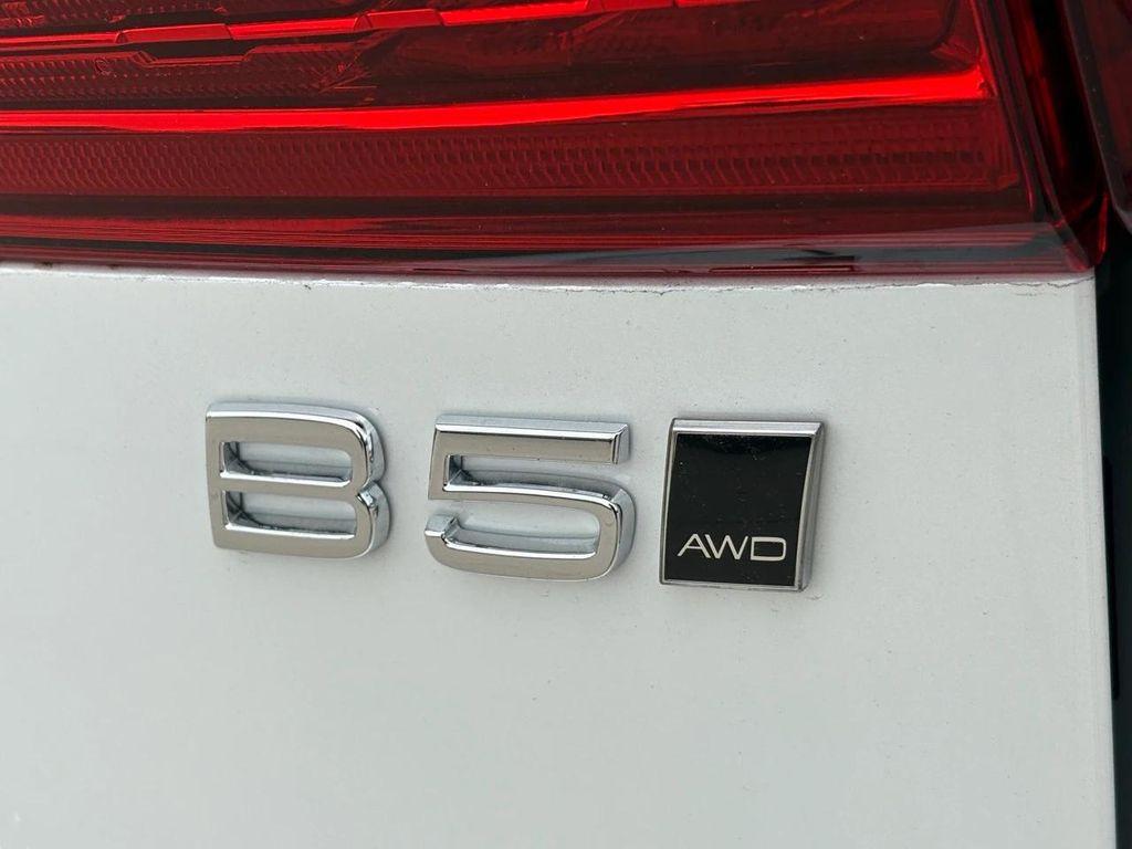 new 2025 Volvo XC60 car, priced at $56,160