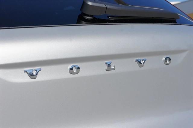 new 2025 Volvo XC40 car, priced at $50,260
