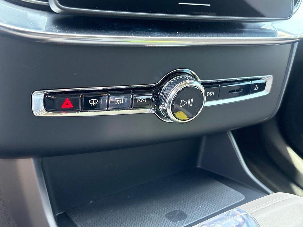 new 2026 Volvo XC90 Plug-In Hybrid car, priced at $85,625
