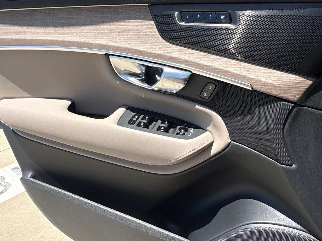 new 2026 Volvo XC90 Plug-In Hybrid car, priced at $85,625