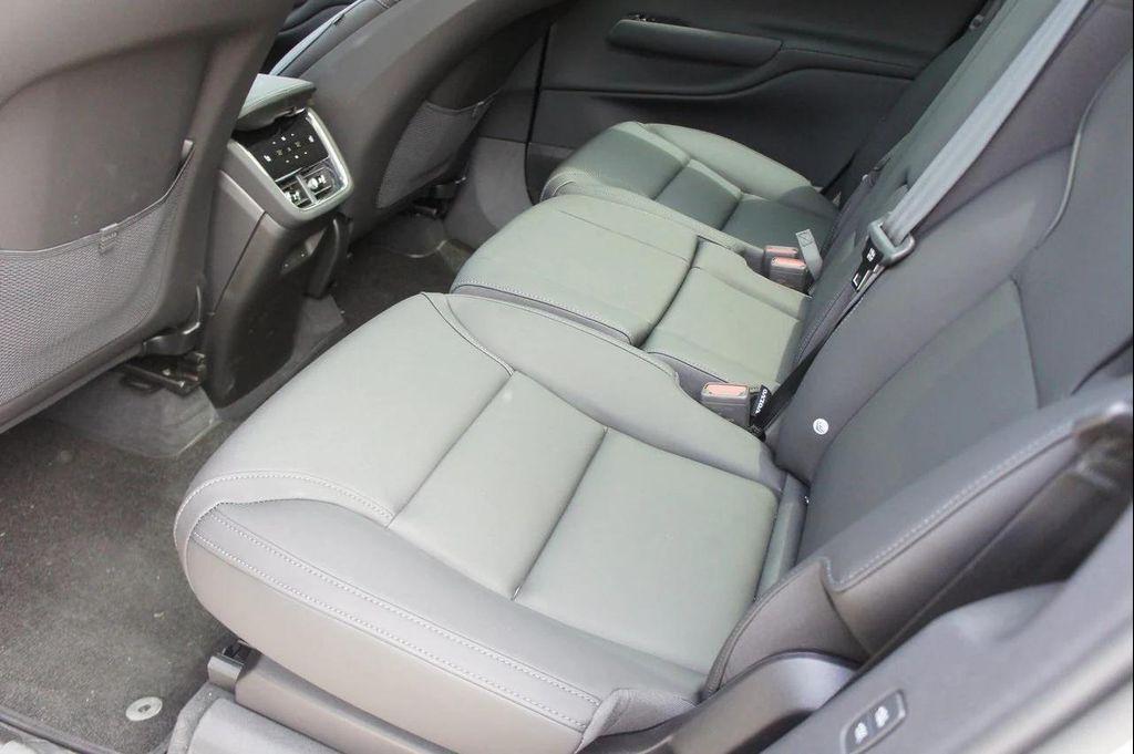 new 2025 Volvo EX90 car, priced at $96,230