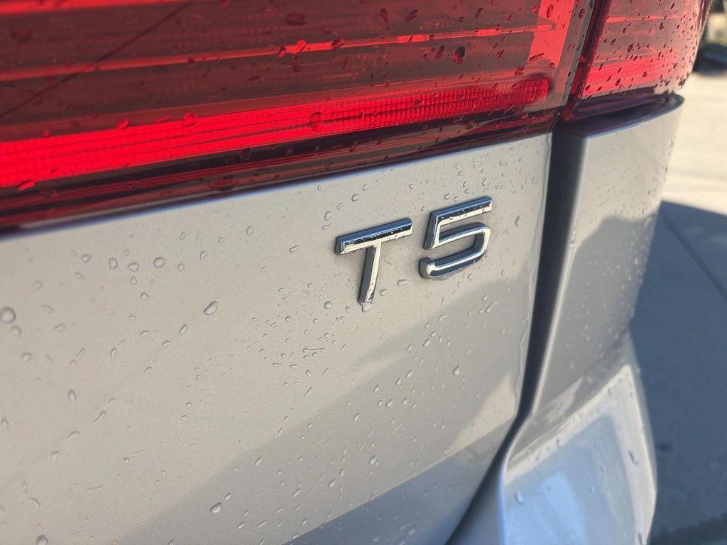 used 2021 Volvo XC60 car, priced at $25,690