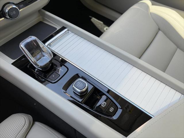 new 2026 Volvo XC60 Plug-In Hybrid car, priced at $80,310