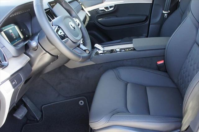 new 2025 Volvo XC90 car, priced at $64,055