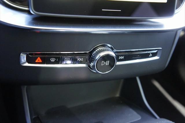 new 2025 Volvo XC90 car, priced at $64,055