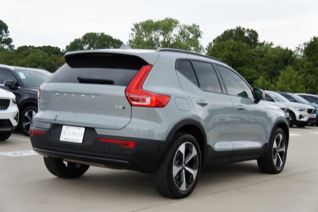 new 2025 Volvo XC40 car, priced at $48,315