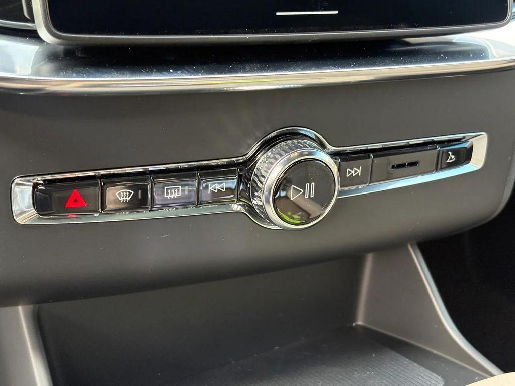 new 2026 Volvo XC90 car, priced at $71,825