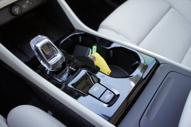 new 2025 Volvo XC40 car, priced at $51,015