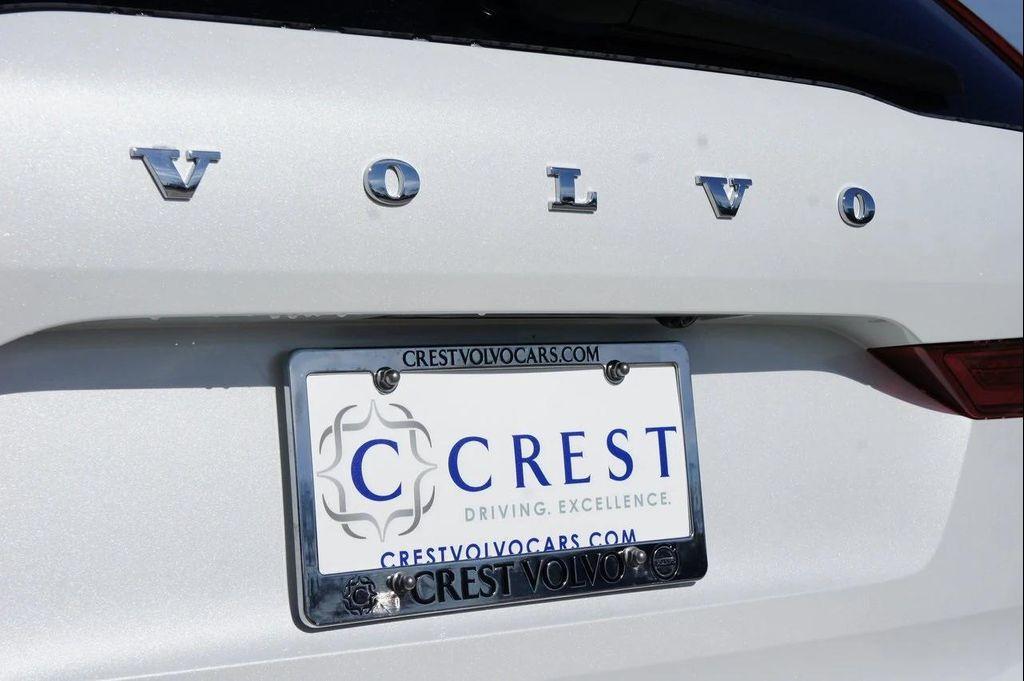 new 2025 Volvo XC60 car, priced at $49,895