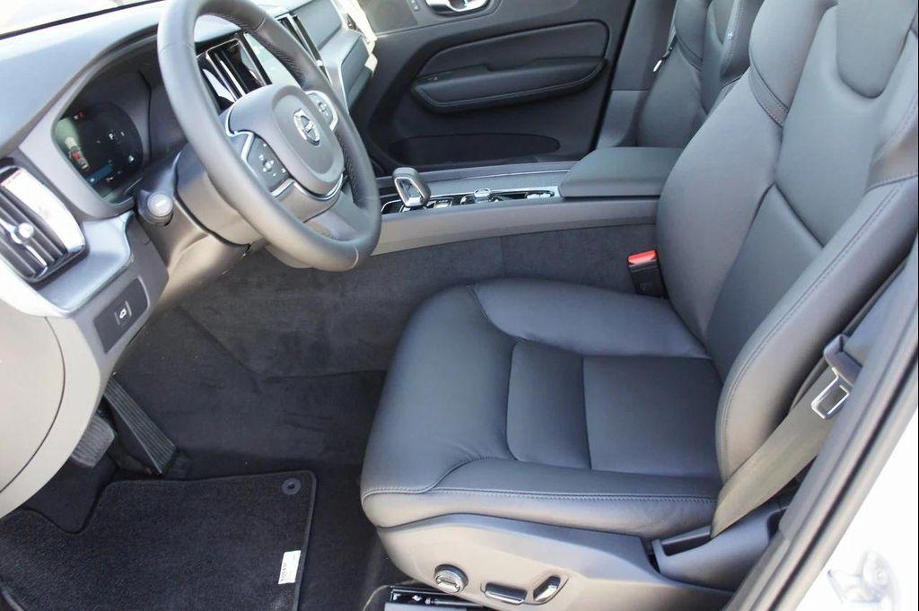 new 2025 Volvo XC60 car, priced at $49,895