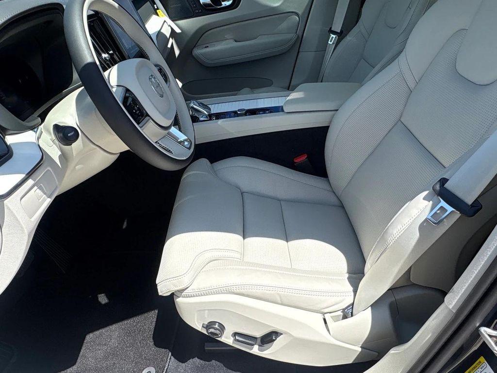 new 2026 Volvo XC60 car, priced at $63,935