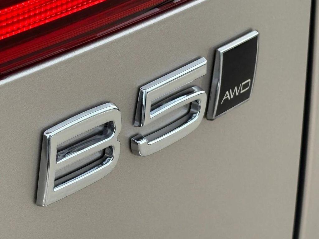 new 2026 Volvo XC60 car, priced at $63,935