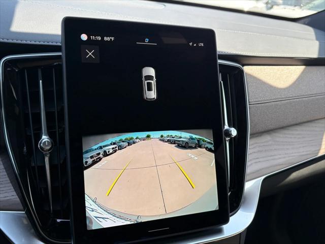 new 2025 Volvo XC90 car, priced at $60,495
