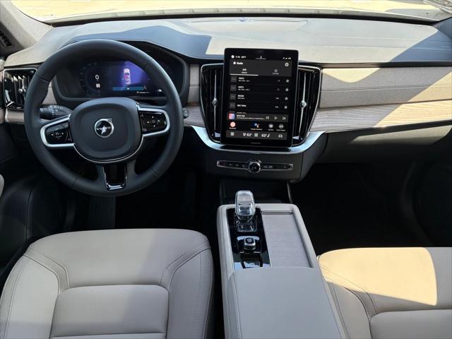 new 2025 Volvo XC90 car, priced at $60,495