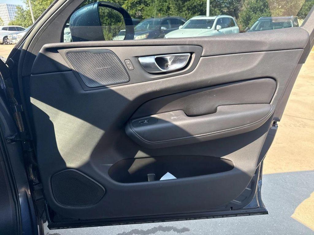 used 2023 Volvo XC60 car, priced at $32,867