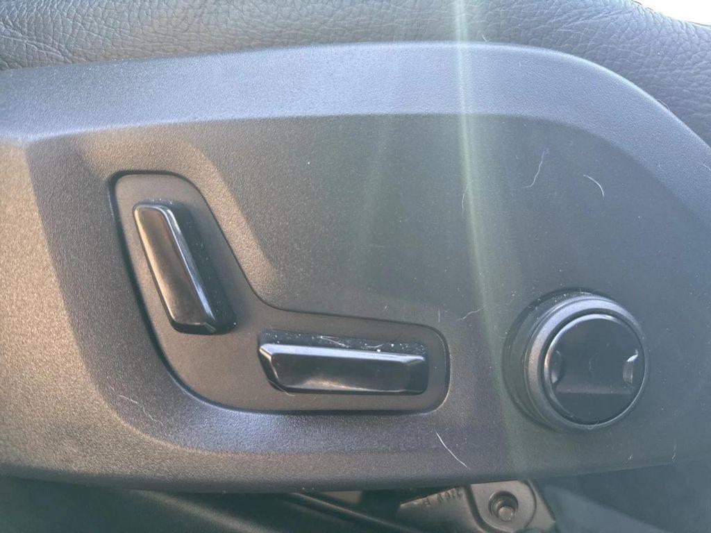 used 2023 Volvo XC60 car, priced at $32,867