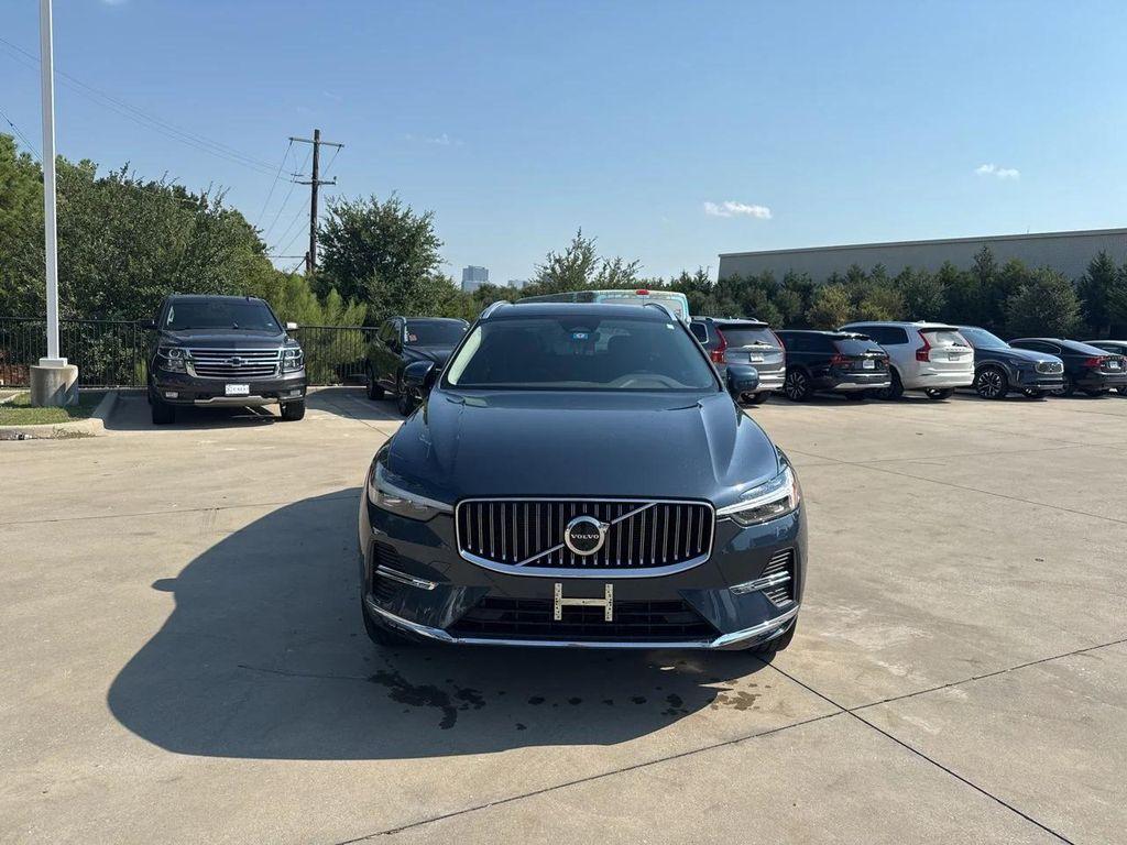 used 2023 Volvo XC60 car, priced at $32,867