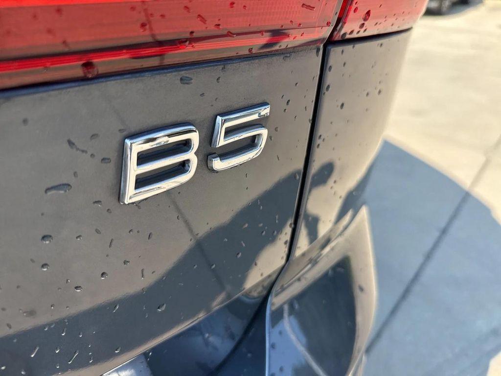 used 2023 Volvo XC60 car, priced at $32,867