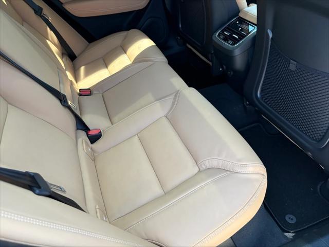 new 2025 Volvo XC60 car, priced at $64,885