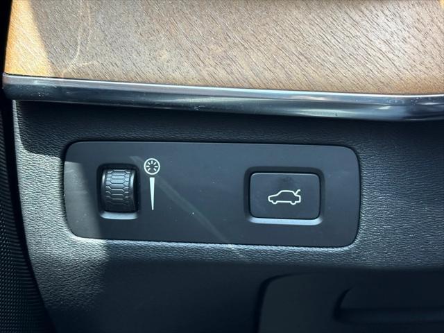 used 2022 Volvo XC90 car, priced at $46,680