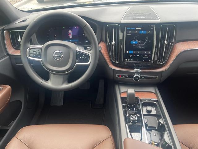 new 2025 Volvo XC60 car, priced at $57,155