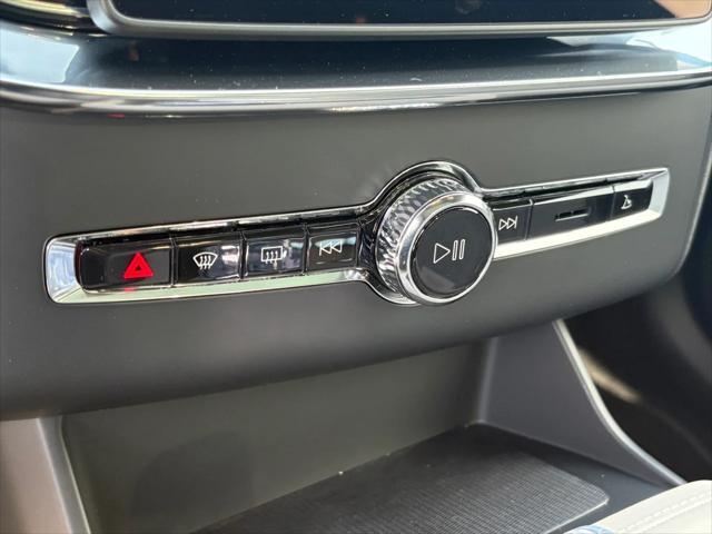 new 2025 Volvo XC90 Plug-In Hybrid car, priced at $78,805