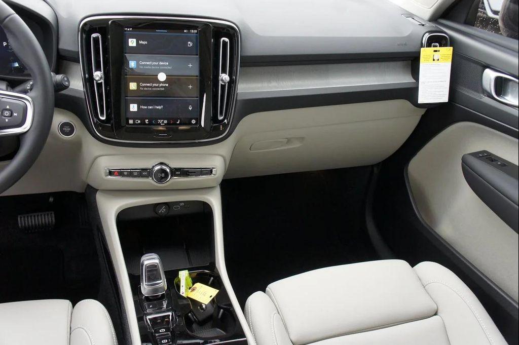 new 2025 Volvo XC40 car, priced at $48,335