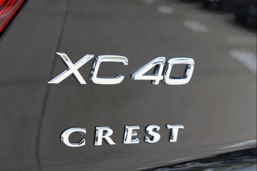 new 2025 Volvo XC40 car, priced at $48,335