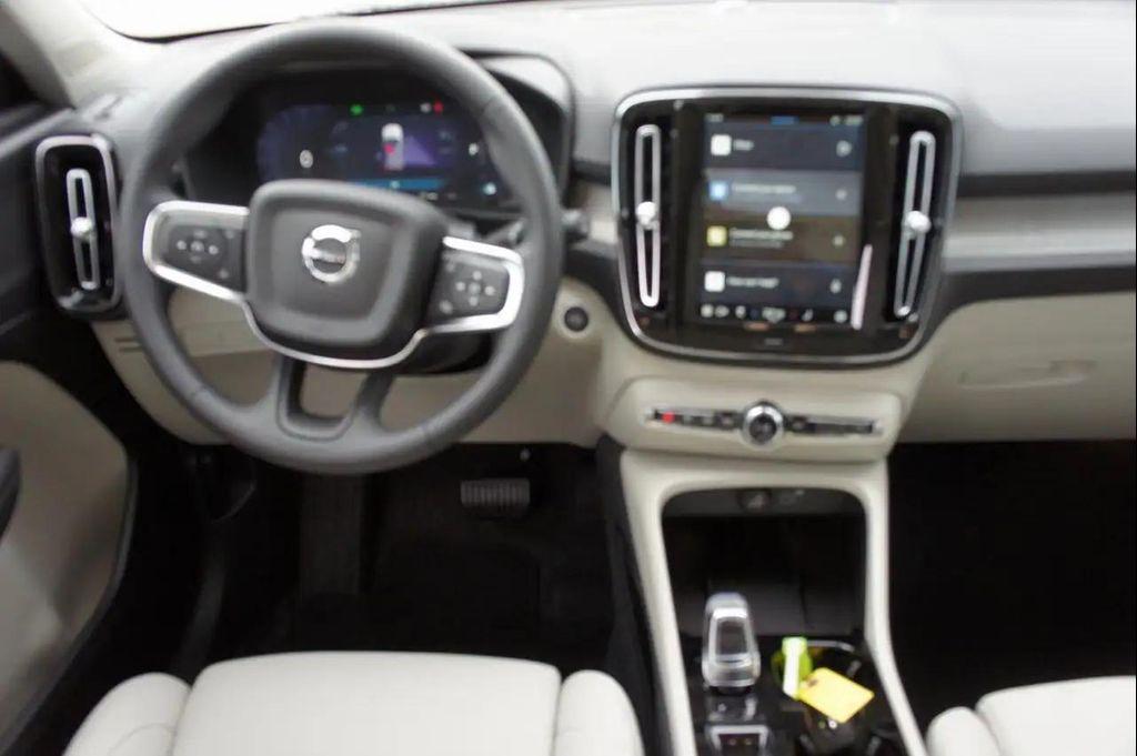new 2025 Volvo XC40 car, priced at $48,335