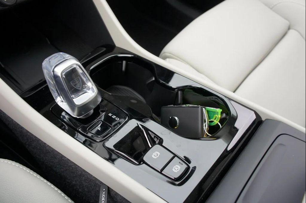 new 2025 Volvo XC40 car, priced at $48,335