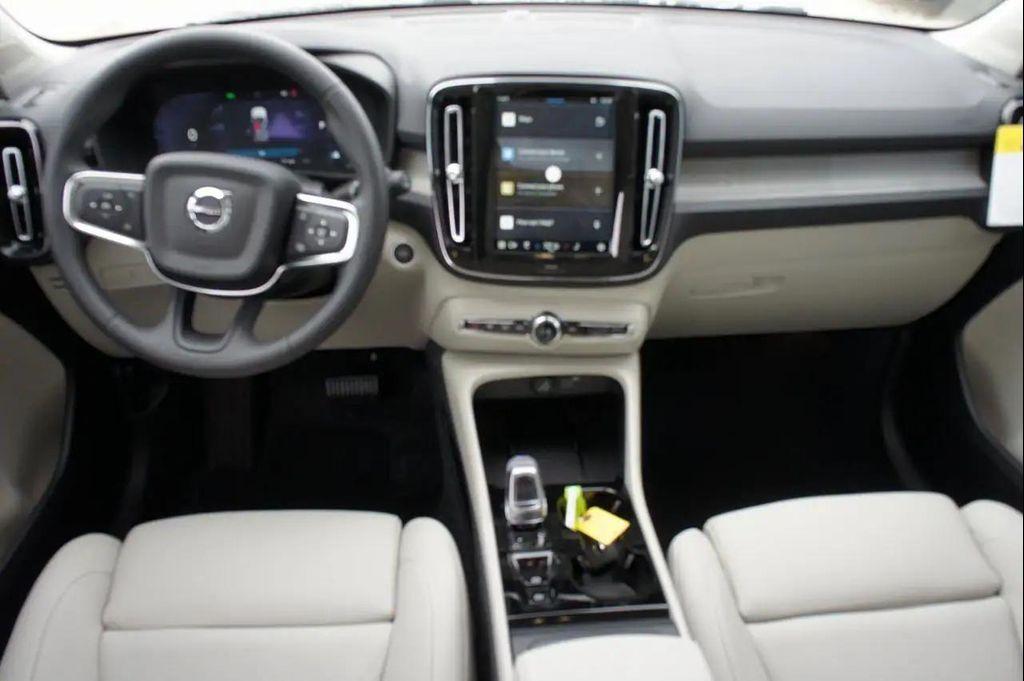 new 2025 Volvo XC40 car, priced at $48,335