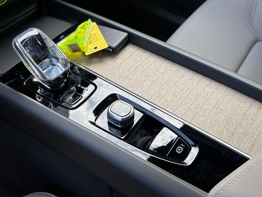 new 2026 Volvo XC60 car, priced at $57,985